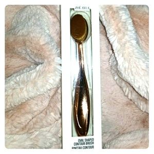 NIP Zoe Ayla Countor Brush